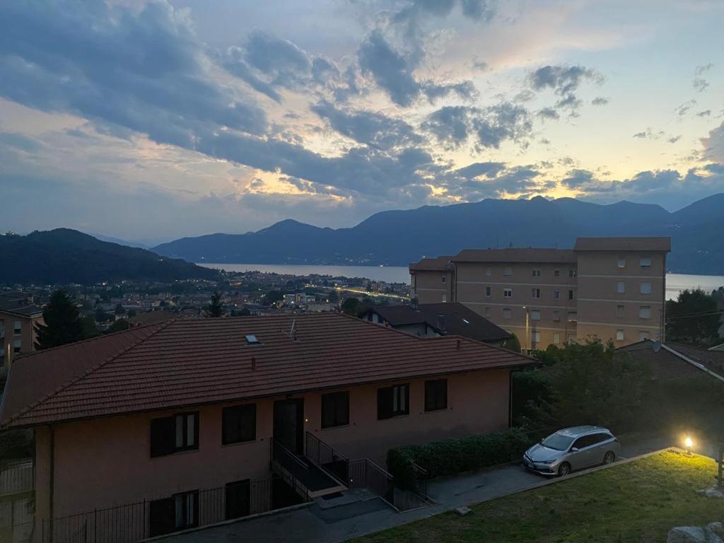 Hygge Holiday House Luino Luaran gambar